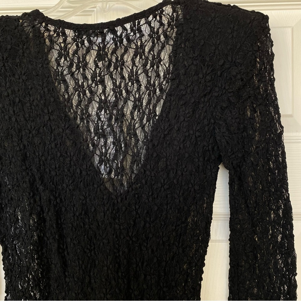 Women’s Black Lace Long-Sleeve Bodysuit - Picture 3 of 10